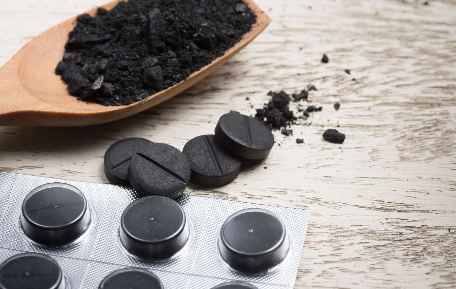 Активированный уголь: польза и вред