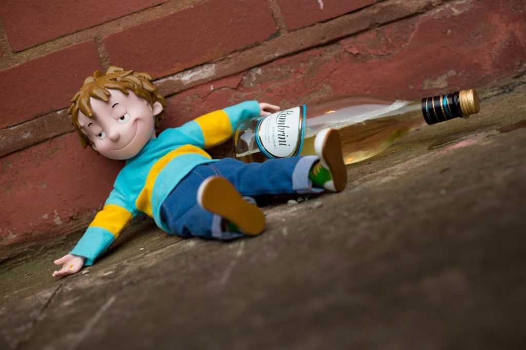 Детский алкоголизм: профилактика и лечение