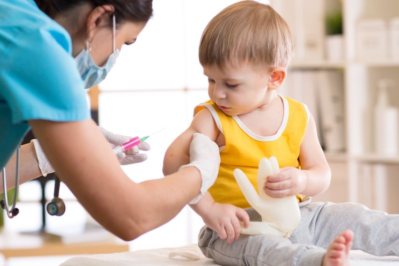 Прививки детям. Делать ли прививку ребенку? Календарь прививок для детей - ZDRAVBUD.NET